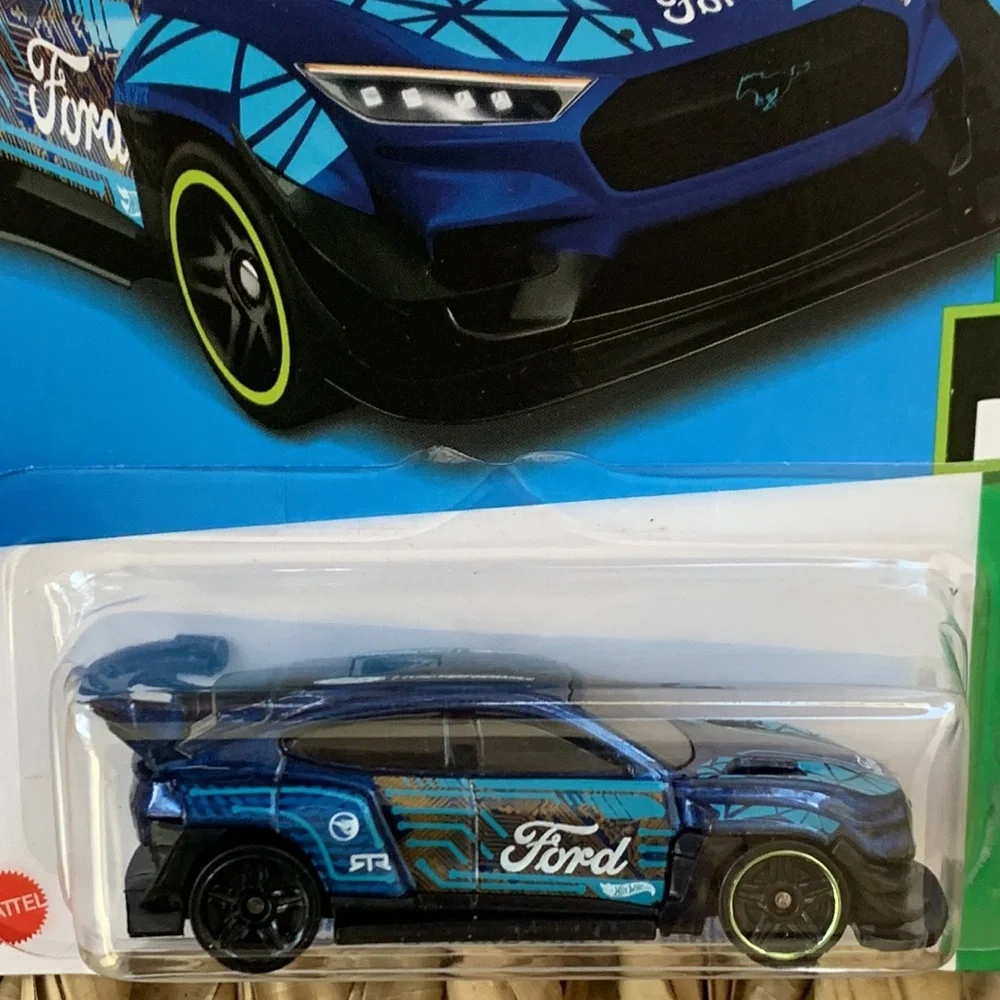 Treasure Hunt Ford Mustang Mach E1400 Hot Wheels Electric Vehicle EV Car 2024 🆕